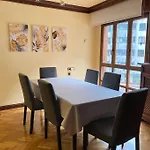 Centrico Apartamento De 2 Habitaciones By Bebalmy