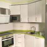 Centrico Apartamento De 2 Habitaciones By Bebalmy