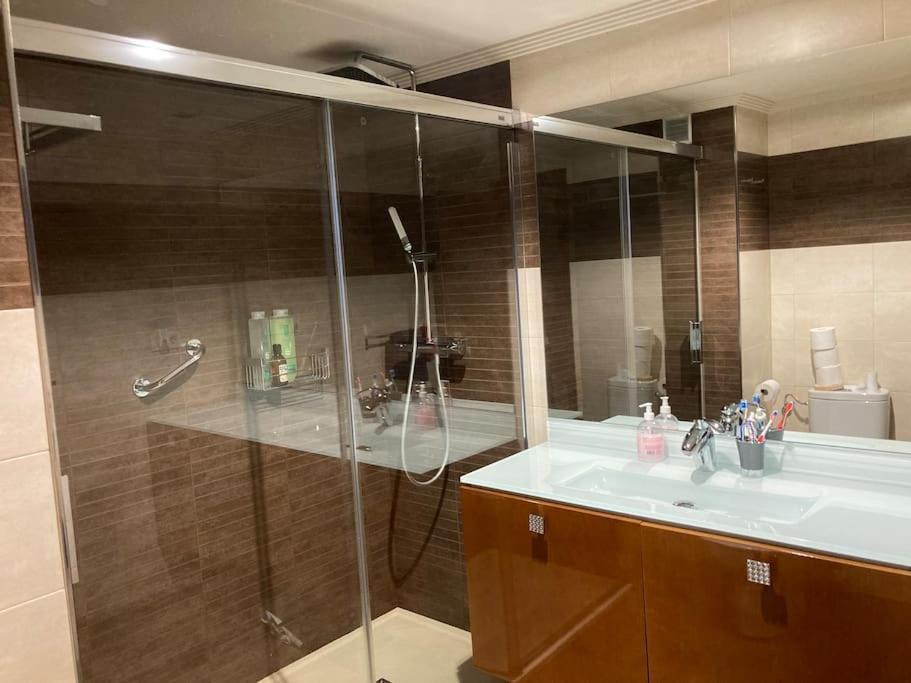 Centrico Apartamento De 2 By Bebalmy * Oviedo